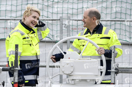Offizielle Inbetriebnahme des LNG-Terminals 'Deutsche Ostsee' in Lubmin