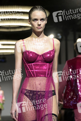 Kilian Kerner Fashion Show auf der Berlin Fashion Week A/W 2023