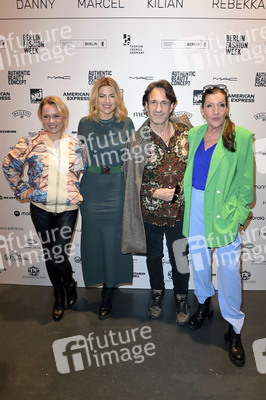 Marcel Ostertag Fashion Show auf der Berlin Fashion Week A/W 2023