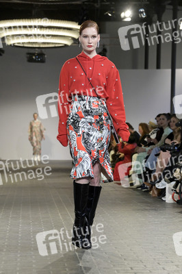 Marcel Ostertag Fashion Show auf der Berlin Fashion Week A/W 2023