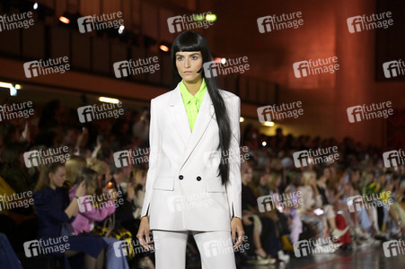 Marc Cain Fashion Show auf der Berlin Fashion Week A/W 2023