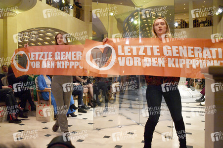 Anja Gockel Fashion Show auf der Berlin Fashion Week A/W 2023