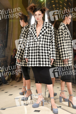 Anja Gockel Fashion Show auf der Berlin Fashion Week A/W 2023