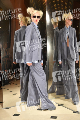 Anja Gockel Fashion Show auf der Berlin Fashion Week A/W 2023