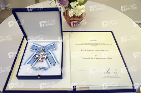 Verleihung des Bayerischen Verdienstordens an Barbara Schöneberger in Berlin