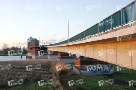 Jann-Berghaus-Brücke in Leer