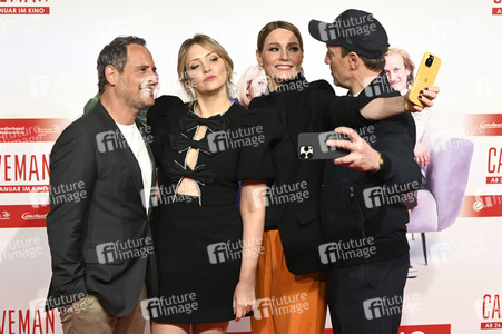 Filmpremiere 'Caveman' in München