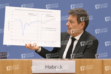 Bundespressekonferenz Vorstellung des Jahreswirtschaftsberichts 2023 in Berlin