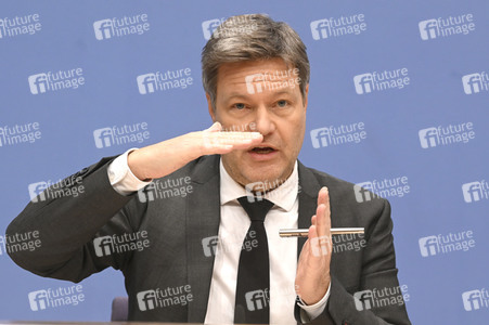 Bundespressekonferenz Vorstellung des Jahreswirtschaftsberichts 2023 in Berlin