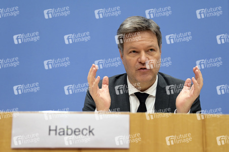 Bundespressekonferenz Vorstellung des Jahreswirtschaftsberichts 2023 in Berlin