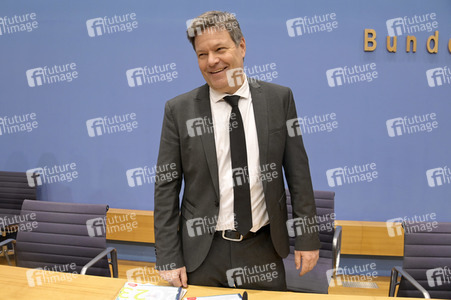 Bundespressekonferenz Vorstellung des Jahreswirtschaftsberichts 2023 in Berlin