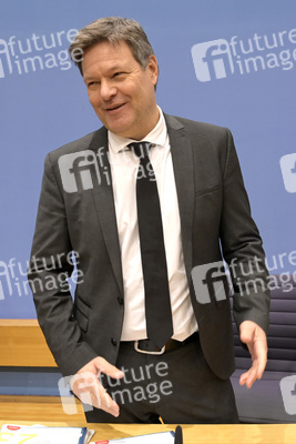 Bundespressekonferenz Vorstellung des Jahreswirtschaftsberichts 2023 in Berlin