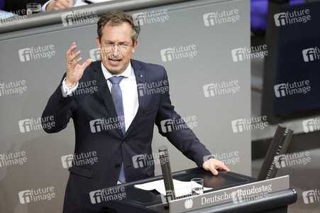 82. Sitzung des Deutschen Bundestages in Berlin