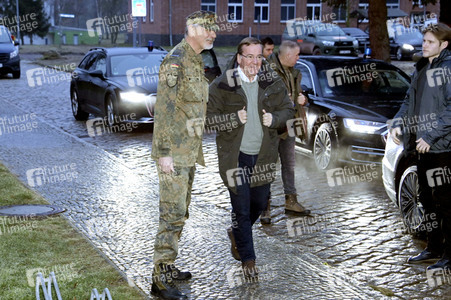 Erster Truppenbesuch des Verteidigungsministers Boris Pistorius auf dem Truppenübungsplatz Altengrabow in Möckern