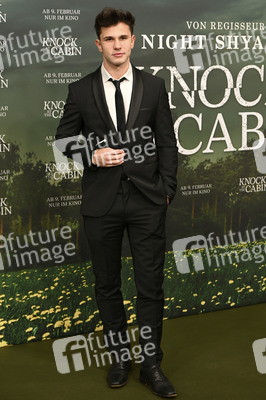 Filmpremiere 'Knock at the Cabin' in München