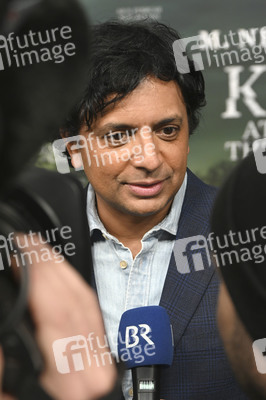 Filmpremiere 'Knock at the Cabin' in München