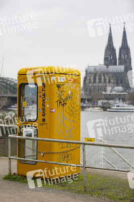Symbolfoto Telefonzelle