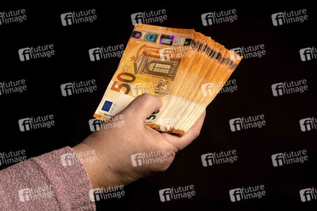 Symbolfoto Barzahlung