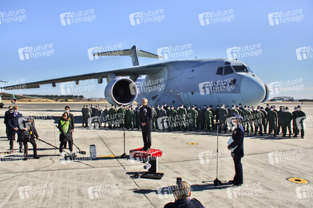 Jens Stoltenberg besucht die Iruma Air Base in Sayama