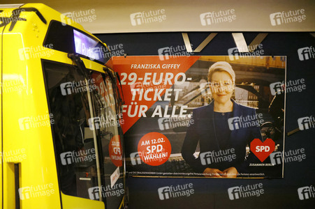 Symbolfoto 29-Euro-Ticket