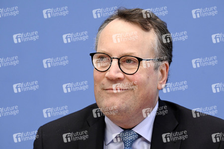 Bundespressekonferenz Vorstellung der Forderungen der Metall- und Elektro-Industrie in Berlin