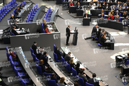 84. Sitzung des Deutschen Bundestages in Berlin