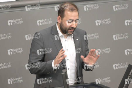84. Sitzung des Deutschen Bundestages in Berlin