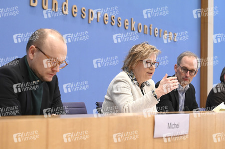 Bundespressekonferenz 100 Tage ExpertInnen-Kommission Gas- und Wärme in Berlin