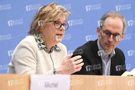 Bundespressekonferenz 100 Tage ExpertInnen-Kommission Gas- und Wärme in Berlin