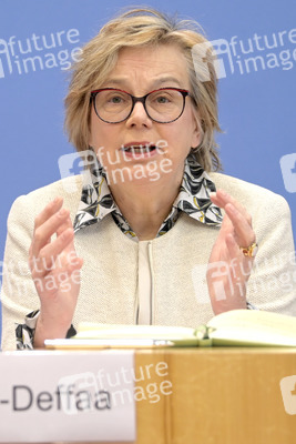 Bundespressekonferenz 100 Tage ExpertInnen-Kommission Gas- und Wärme in Berlin