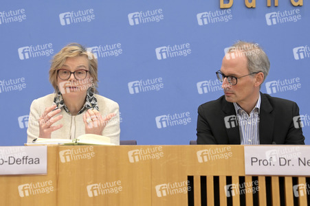 Bundespressekonferenz 100 Tage ExpertInnen-Kommission Gas- und Wärme in Berlin