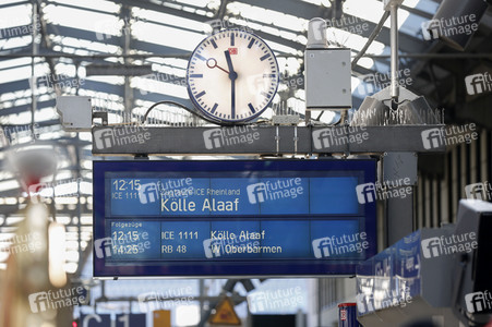 Taufe des ersten ICE 3neo in Köln