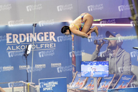 TV-Show 'RTL Turmspringen' in Berlin