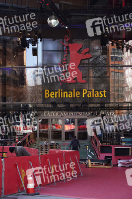 Aufbauarbeiten zur Berlinale 2023 in Berlin