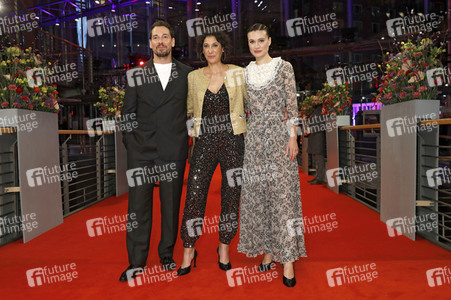 Filmpremiere 'Irgendwann werden wir uns alles erzählen', Berlinale 2023