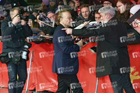 Adam Clayton und Bono von U2 auf der Berlinale 2023