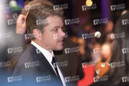 Adam Clayton und Bono von U2 auf der Berlinale 2023