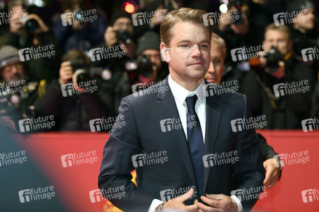 Adam Clayton und Bono von U2 auf der Berlinale 2023