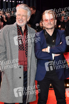 Adam Clayton und Bono von U2 auf der Berlinale 2023