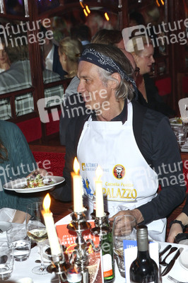 Charity Night in Cornelia Polettos Palazzo in Hamburg