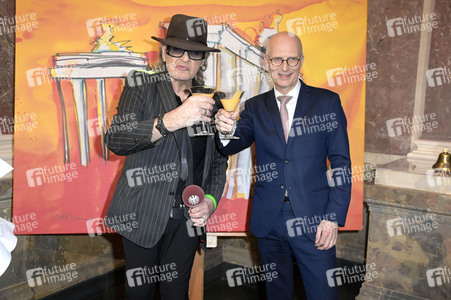 Ausstellungseröffnung in Anwesenheit von Udo Lindenberg im Bundesrat in Berlin