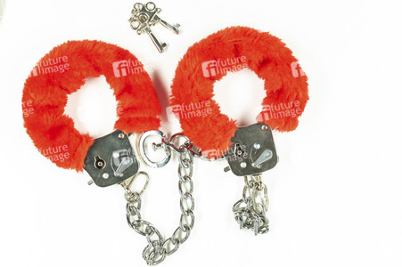 Symbolfoto Handschellen