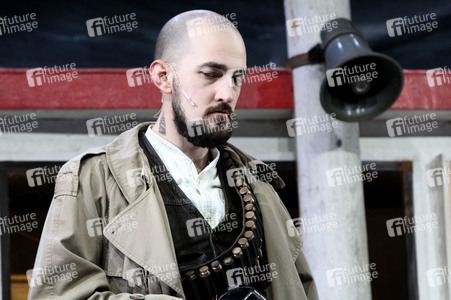 Theaterprobe 'Dat Füerschipp' in Hamburg