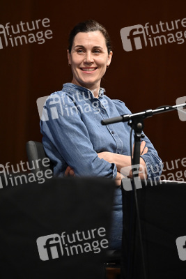 Lauren Groff und Nina Kunzendorf auf der lit.Cologne 2023 in Köln
