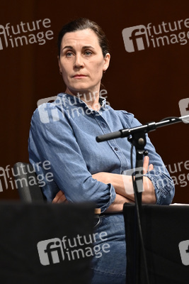 Lauren Groff und Nina Kunzendorf auf der lit.Cologne 2023 in Köln