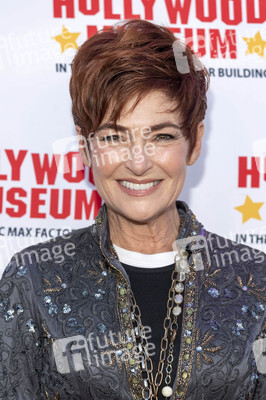 Enthüllung von Mary Pickfords Kleid im Hollywood Museum in Los Angeles