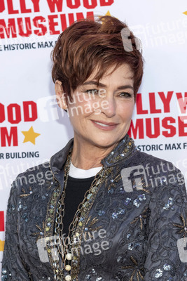 Enthüllung von Mary Pickfords Kleid im Hollywood Museum in Los Angeles