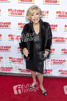 Enthüllung von Mary Pickfords Kleid im Hollywood Museum in Los Angeles