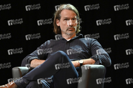 Svenja Flaßpöhler, Michel Friedman und Richard David Precht auf der lit.Cologne 2023 in Köln