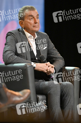 Svenja Flaßpöhler, Michel Friedman und Richard David Precht auf der lit.Cologne 2023 in Köln
